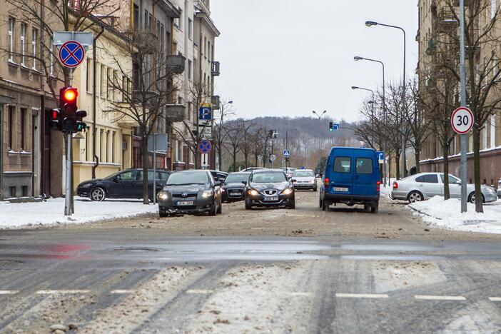 Sudėtingos eismo sąlygos Kaune