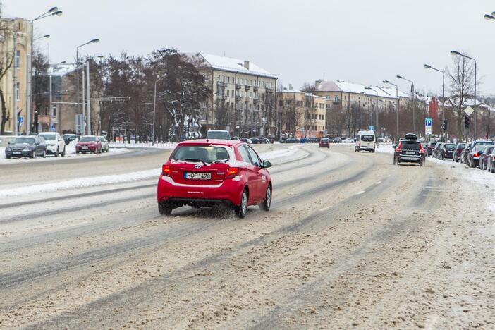 Sudėtingos eismo sąlygos Kaune