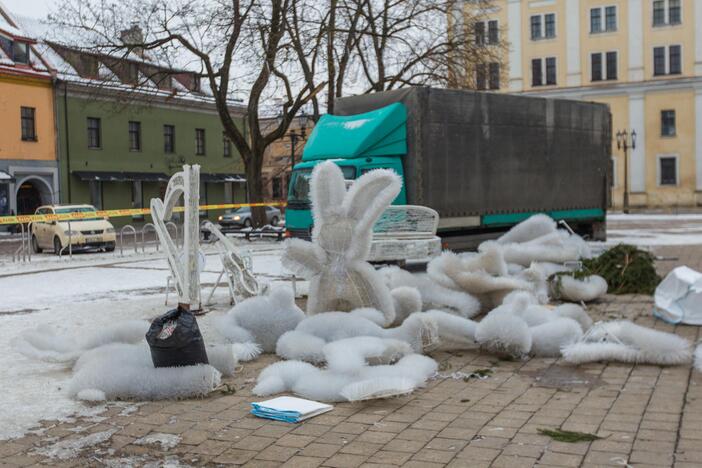 Kaunas atsisveikina su Kalėdų egle