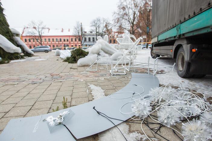 Kaunas atsisveikina su Kalėdų egle