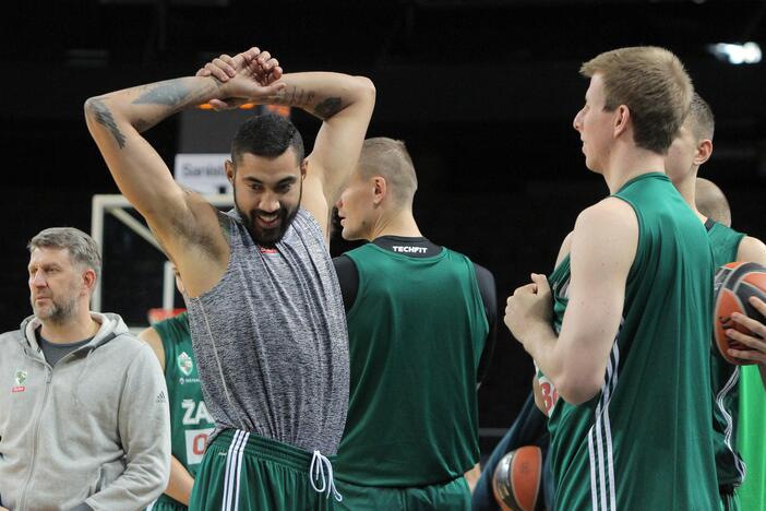 „Žalgiris“ neleidžia sau atsipalaiduoti: iš treniruotės Stambule – į viešbutį Kaune