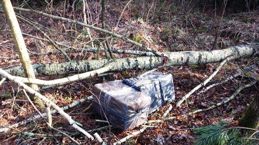 Areštinėje atsidūrė į Lietuvą cigaretes nešusi baltarusių pora 