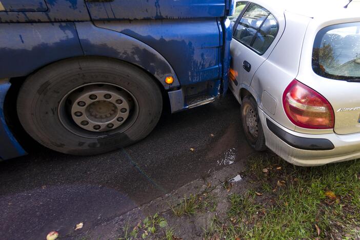 Per savaitę keliuose žuvo trys žmonės