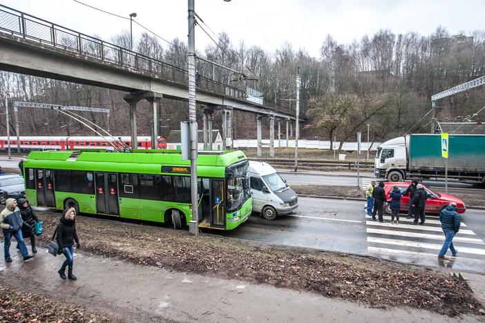 Kaip Kaune apsaugoti pėsčiuosius?