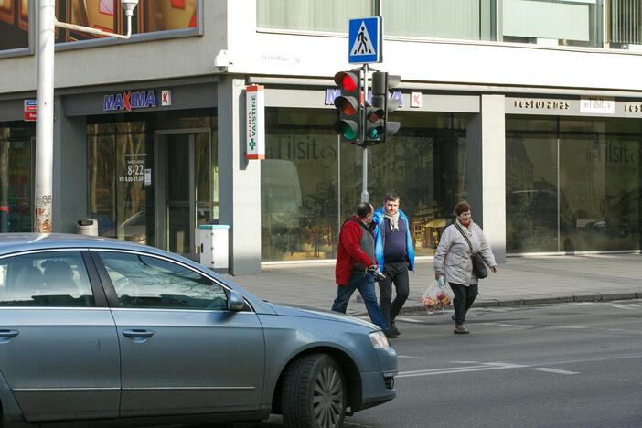 Žalias signalas pėsčiųjų saugumo negarantuoja