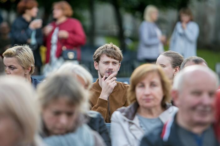 Pažaislio Liepų alėjos vakarai. Įžanginis „Purpurinio vakaro“ koncertas