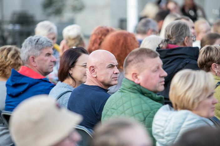 Pažaislio Liepų alėjos vakarai. Įžanginis „Purpurinio vakaro“ koncertas