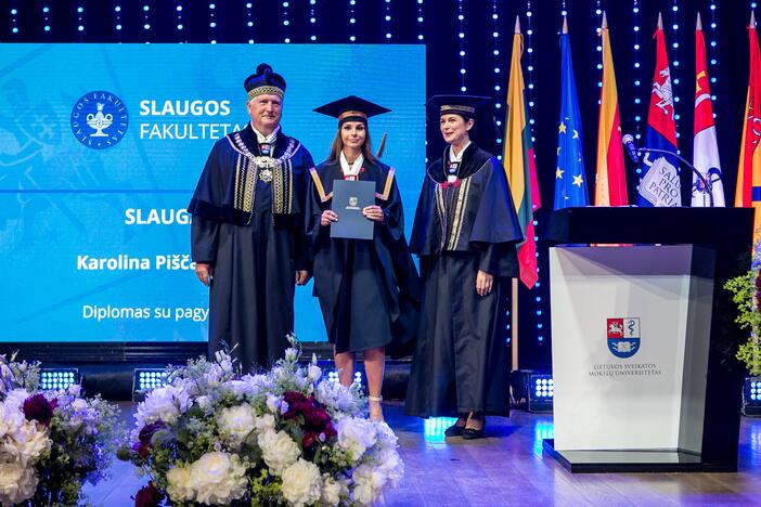 LSMU diplomų įteikimo šventė