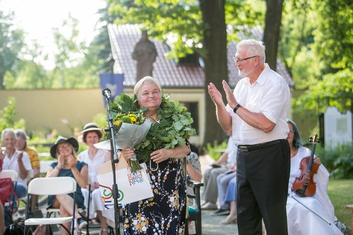 Pagerbta „Poezijos pavasario“ laureatė D.Zelčiūtė