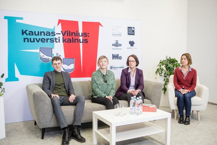 Parodos „Kaunas–Vilnius: nuversti kalnus“ pristatymas