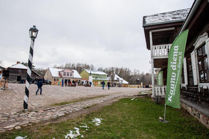 Antroji Velykų diena Rumšiškėse