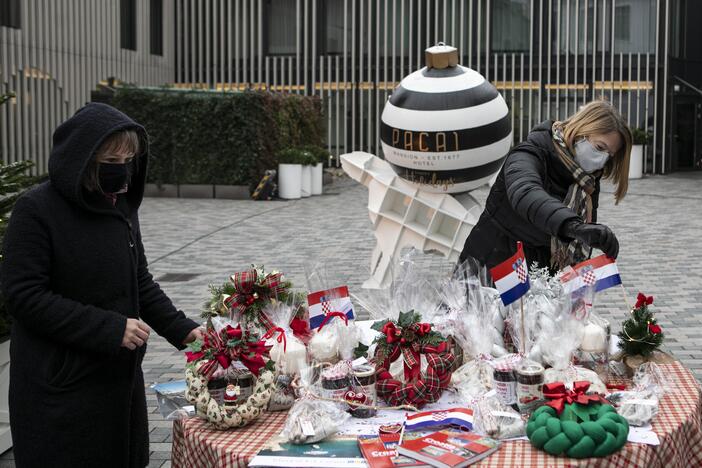 Vilniuje atidaryta virtuali labdaros Kalėdų mugė