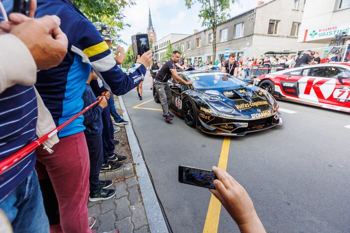 „Aurum 1006 km powered by Hankook“ lenktynių paradas