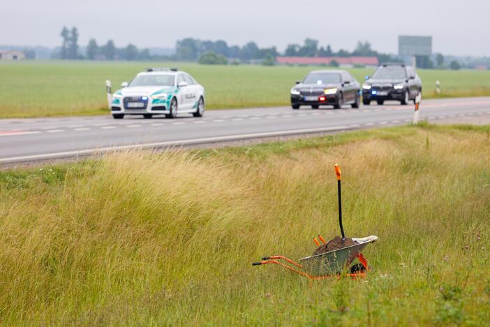 Pradedamas tiesti vienas ilgiausių automagistralės „Via Baltica“ ruožų