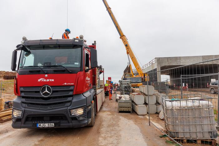 Pradedamas tiesti vienas ilgiausių automagistralės „Via Baltica“ ruožų