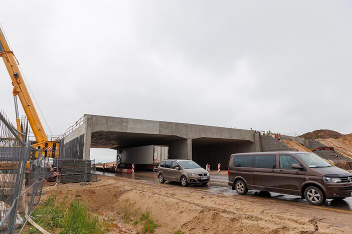 Pradedamas tiesti vienas ilgiausių automagistralės „Via Baltica“ ruožų