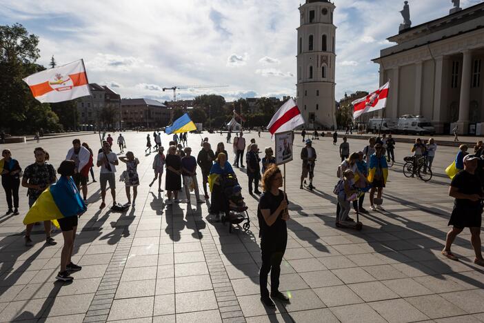 16-asis Pirmadienio mitingas už Ukrainą