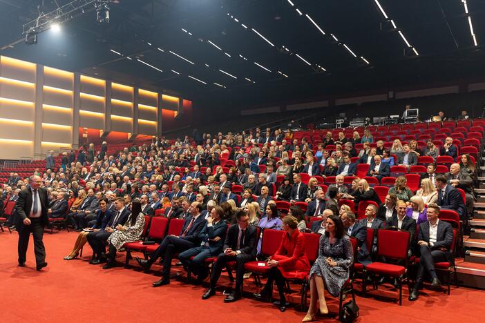 Lietuvos savivaldybių asociacijos apdovanojimai „Auksinė krivūlė“