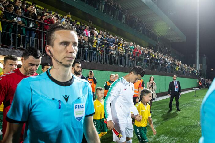 Futbolas: Lietuva – Portugalija 1:5