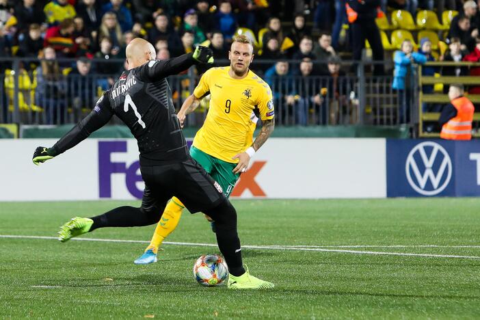 Europos futbolo čempionato atranka: Lietuva – Serbija