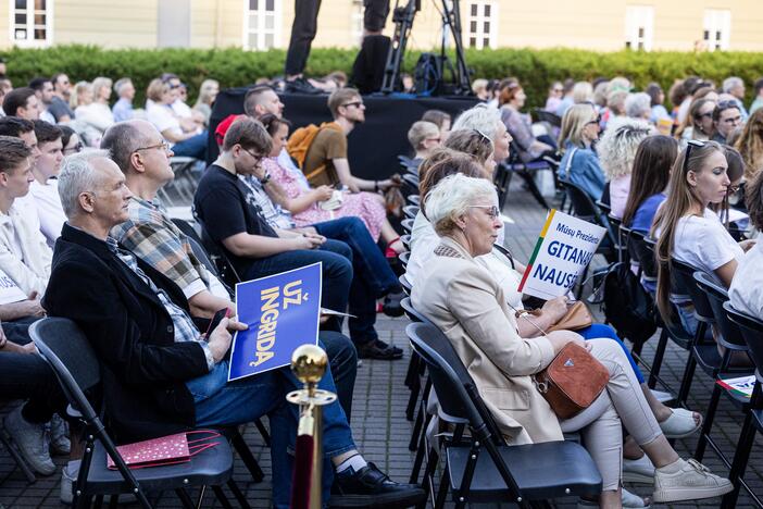 Kandidatų į Lietuvos prezidentus debatai S. Daukanto aikštėje