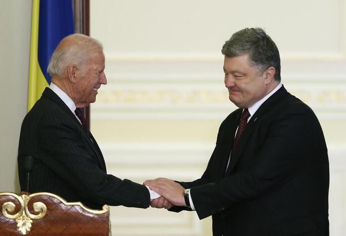 Joe Bidenas ir Petro Porošenka