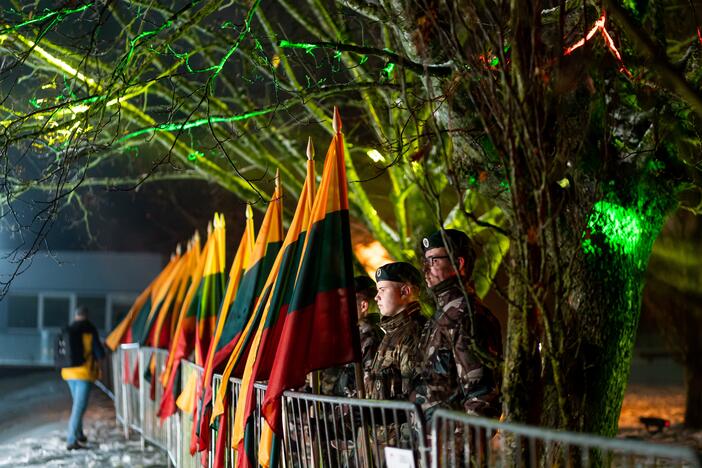 Atminimo laužų uždegimo ceremonija prie Vilniaus televizijos bokšto