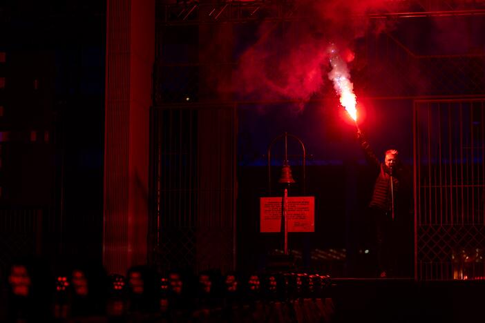 Atminimo laužų uždegimo ceremonija Nepriklausomybės aikštėje