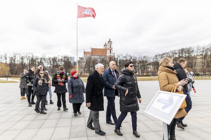 V. Adamkus balsavo išankstiniame II savivaldos rinkimų ture