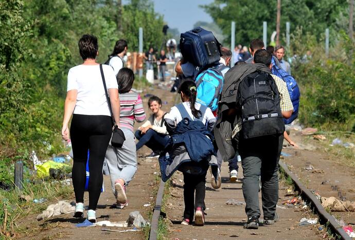 Keturių Vidurio Europos šalių ministrai priešinsis pabėgėlių kvotoms