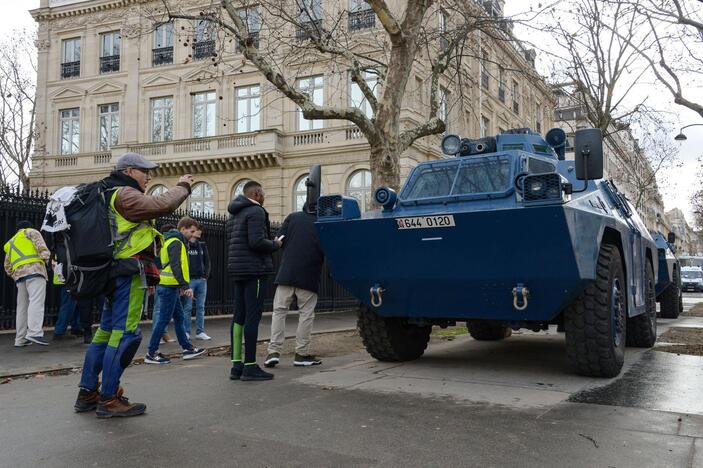 „Geltonųjų liemenių“ protestai Paryžiuje