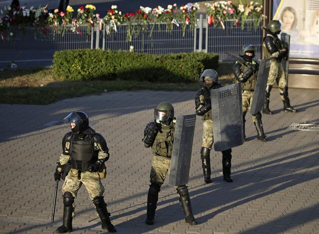 Minske atsinaujino milicijos ir opozicijos protestuotojų susirėmimai