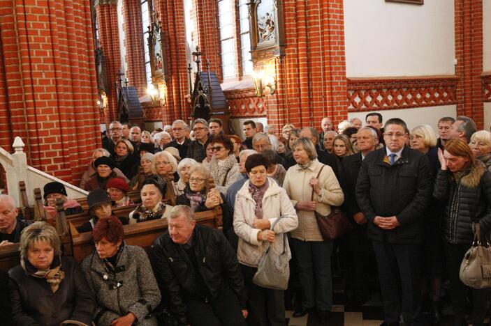 Atsisveikinimas su maestro S. Povilaičiu