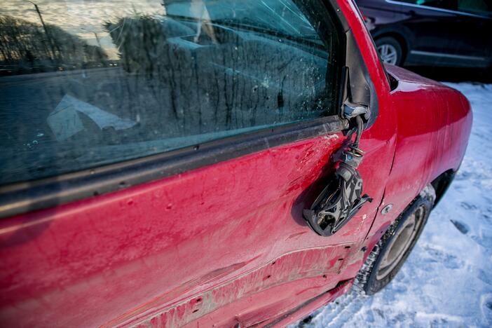 Dviejų automobilių avarija Veiverių gatvėje