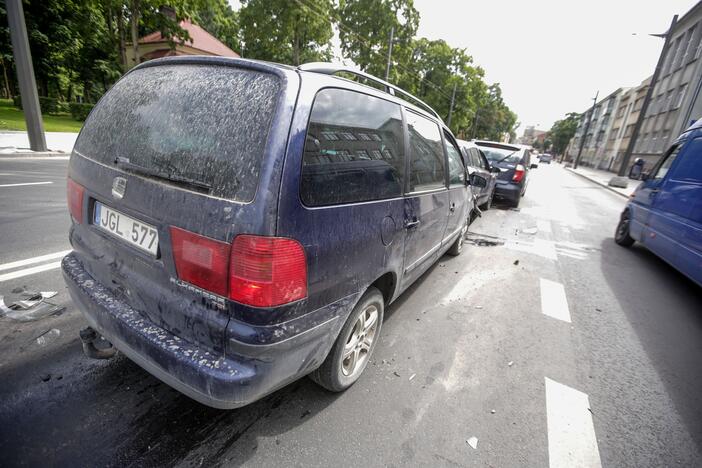 Keturių mašinų avarija Vytauto pr.