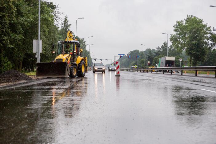 Tvarkomas kelias į Kauno oro uostą