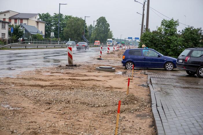 Tvarkomas kelias į Kauno oro uostą