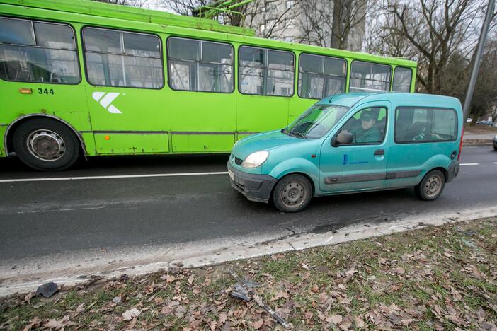 Avarija Šiaurės pr. ir S. Žukausko gatvių sankryžoje