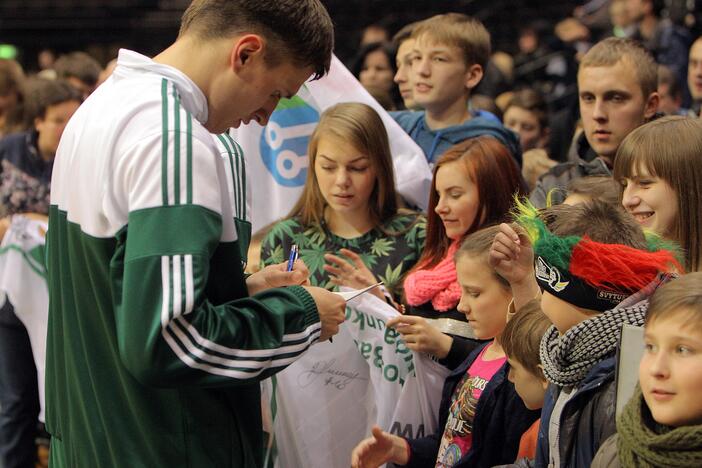 Kauno „Žalgiris“ sudorojo Alytaus „Dzūkiją“ 39 taškų skirtumu.