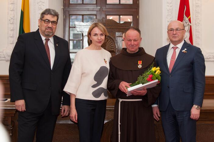 Apdovanojimai kauniečiams Rotušėje