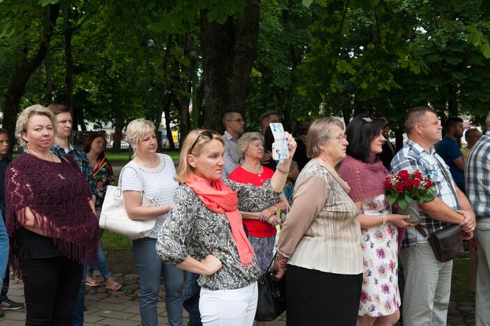 Prisiekė nauja karininkų laida