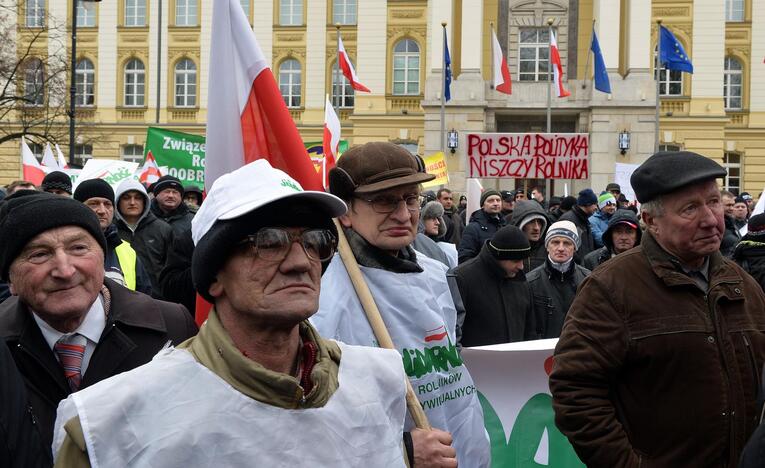 Lenkijos ūkininkai šturmavo Varšuvą