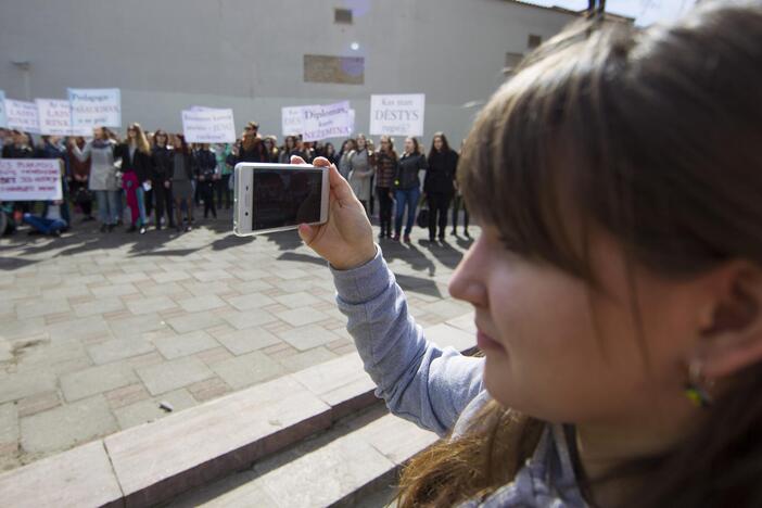 Edukologijos universiteto studentai surengė piketą