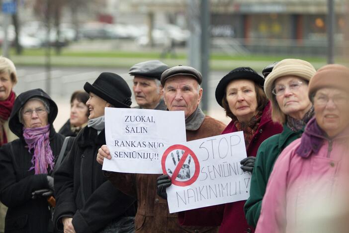 Protestas prieš mero A. Zuoko planus naikinti seniūnijas