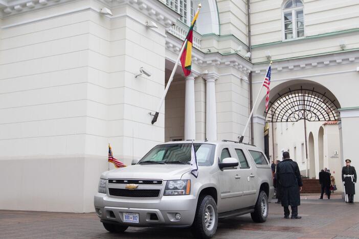 D. Grybauskaitė pasitiko Lietuvoje viešintį JAV viceprezidentą