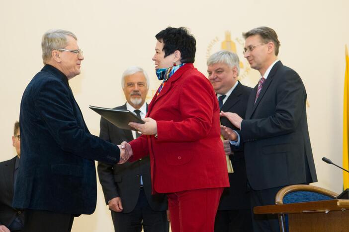 Mokslo premijų laureatų apdovanojimai