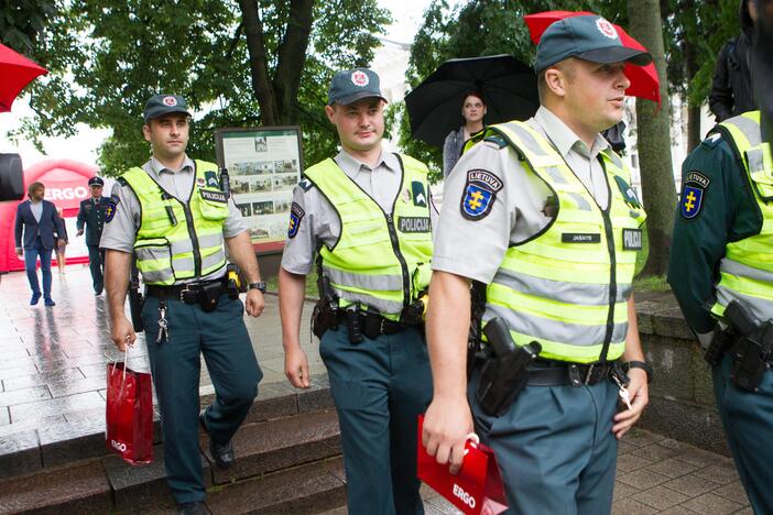 Šmaikštus policijos reidas dviratininkams