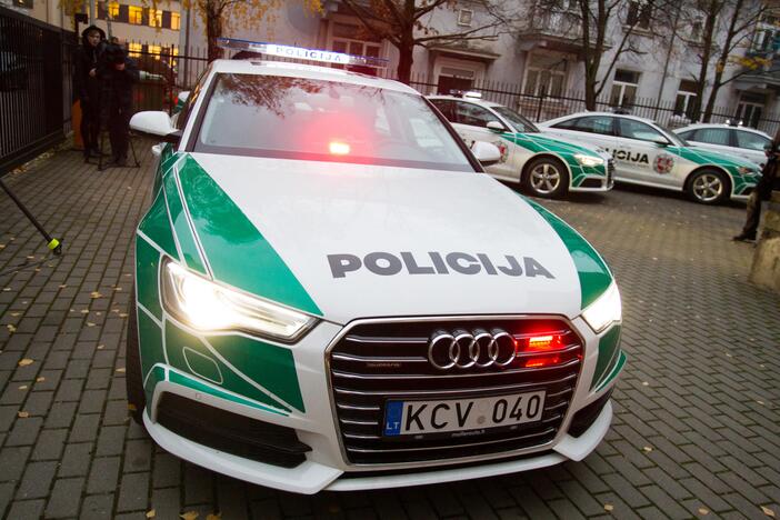 Nauji policijos „Audi A6“ automobiliai