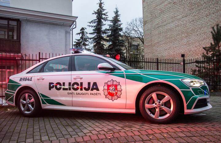 Nauji policijos „Audi A6“ automobiliai