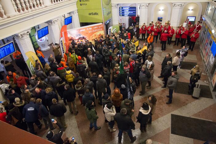 A. Juknevičiaus ir D. Vaičiulio sutiktuvės Vilniaus oro uoste